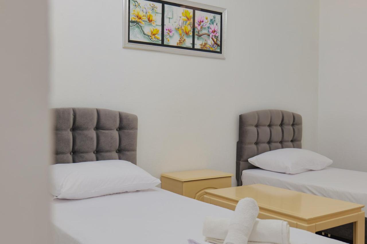 Hotel Casamia Саранда Екстер'єр фото