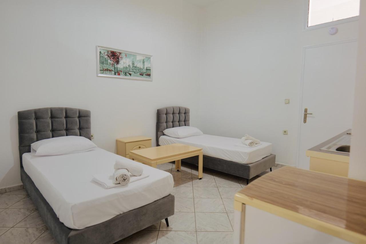 Hotel Casamia Саранда Екстер'єр фото